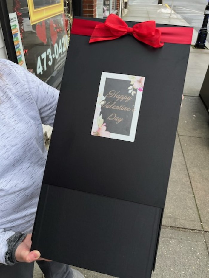 Black Box of Roses
