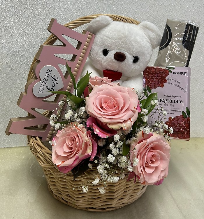 Mom\'s Day Basket